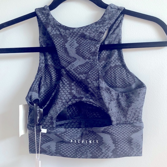🌷SALE🌷All Fenix Snake Print Sports Bra - Picture 3 of 8